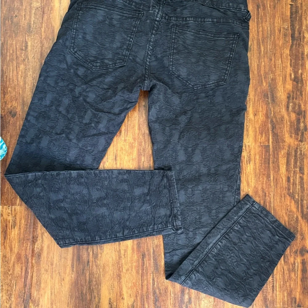 Free People straight leg textured jeans with slight stretch - Picture 2 of 7